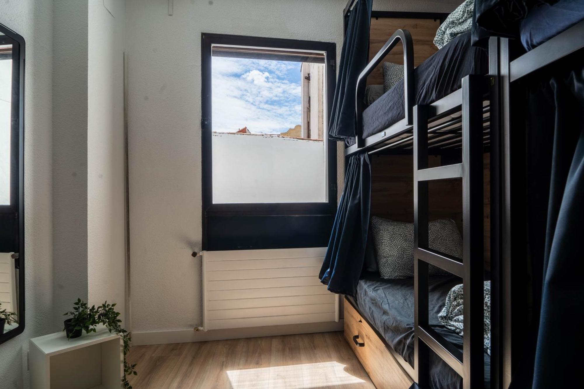 Onefam Madrid Hostel — Photos 1